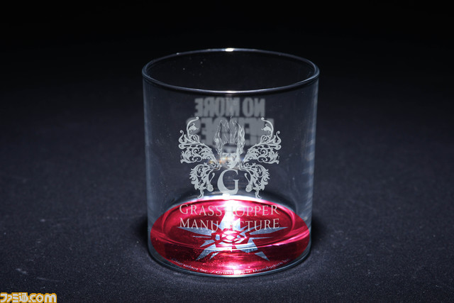 『ノーモア★ヒーローズ3』ファミ通DXパックのグッズデザインが公開。Tシャツ、ロックグラスなどイカしたラインアップ