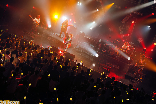 “夏川椎菜 Zepp Live Tour Pre-2nd”ライブリポート。声が出せなくてもめちゃくちゃ楽しい、夏川椎菜さんの爆発力がエグいライブ!