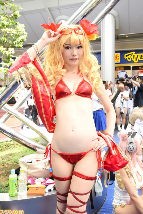 水着衣装の Fgo グラブル 艦これ ヒロインが続々と集結 真夏のコスプレイベントを沸かせた美女レイヤー30連発 ファミ通 Com