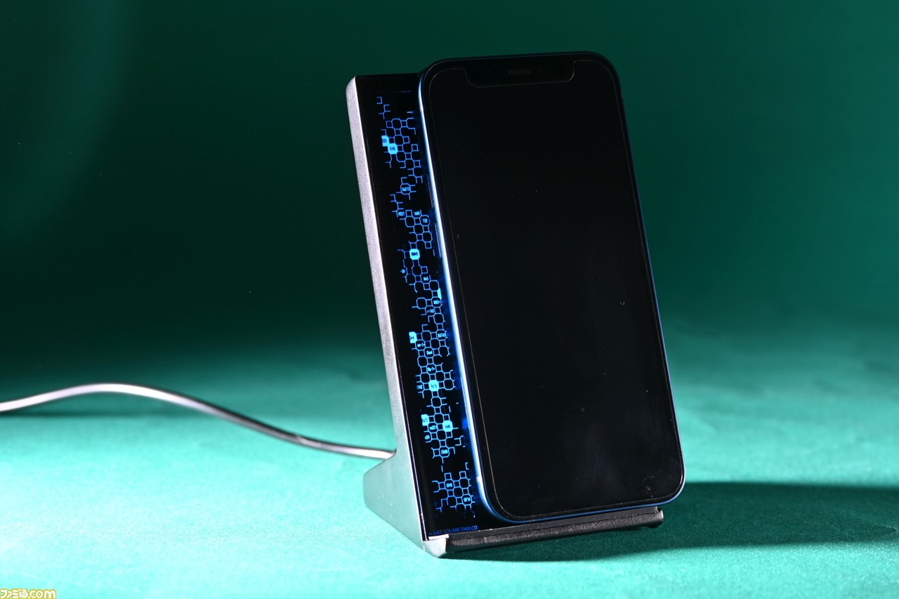 FF7』デザイン性も追求した光るワイヤレス充電器4種が登場