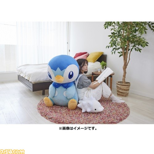 ポケモン ポッチャマが高さ約90cmの超特大サイズのぬいぐるみになって登場 8月13日10時よりポケモンセンターオンラインで受注開始 ゲーム エンタメ最新情報のファミ通 Com