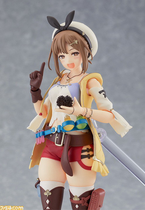 ライザのアトリエ』より主人公ライザが可動アクションフィギュア