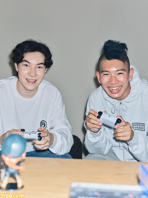 ビームスT×ユービーアイソフトのコラボアイテムが発売！ デザインに携わったクリエーター“DHC”にこだわりを聞いた。9月17日配信 特別番組ゲストの河本準一＆とにかく明るい安村インタビューも。