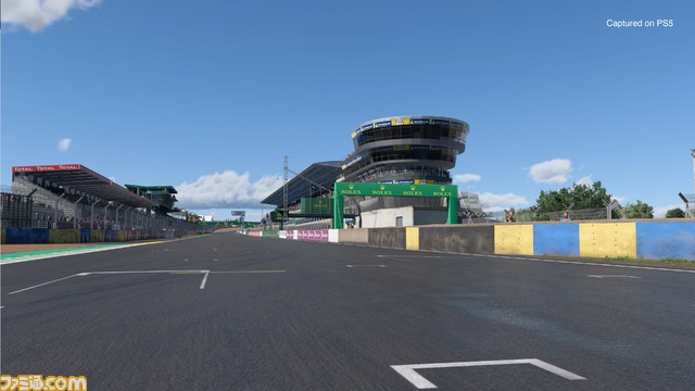 『グランツーリスモ7』ダウンロード版の予約購入受付が開始。スタンダードエディションのほか、25周年アニバーサリーエディションも発売。パッケージ版の予約は9月27日より順次スタート