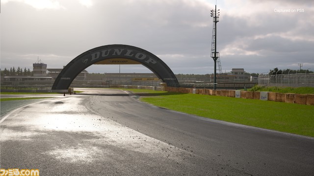 『グランツーリスモ7』ダウンロード版の予約購入受付が開始。スタンダードエディションのほか、25周年アニバーサリーエディションも発売。パッケージ版の予約は9月27日より順次スタート