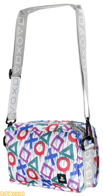 “PlayStation”のバッグシリーズ待望の第二弾が10月8日より発売！ お馴染みの“△◯✕▢”マークをオリジナルの多彩なグラフィックアートデザインに落とし込み