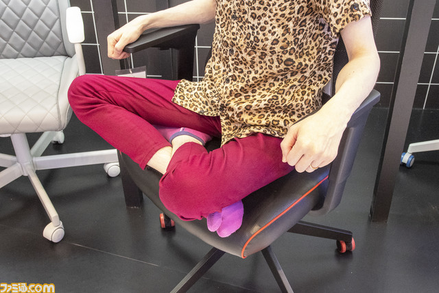 イケアのゲーミングチェアは4999円から。東京ゲームショウ初出展のブースは白と黒のおしゃれ空間だったしサメもいた【TGS2021】