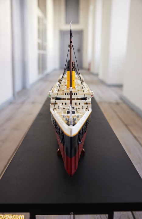 タイタニック号を1/200スケールで再現した“レゴ タイタニック号”が11月8日より販売。全長1.3mを超えるレゴ史上最長・最大級のモデル