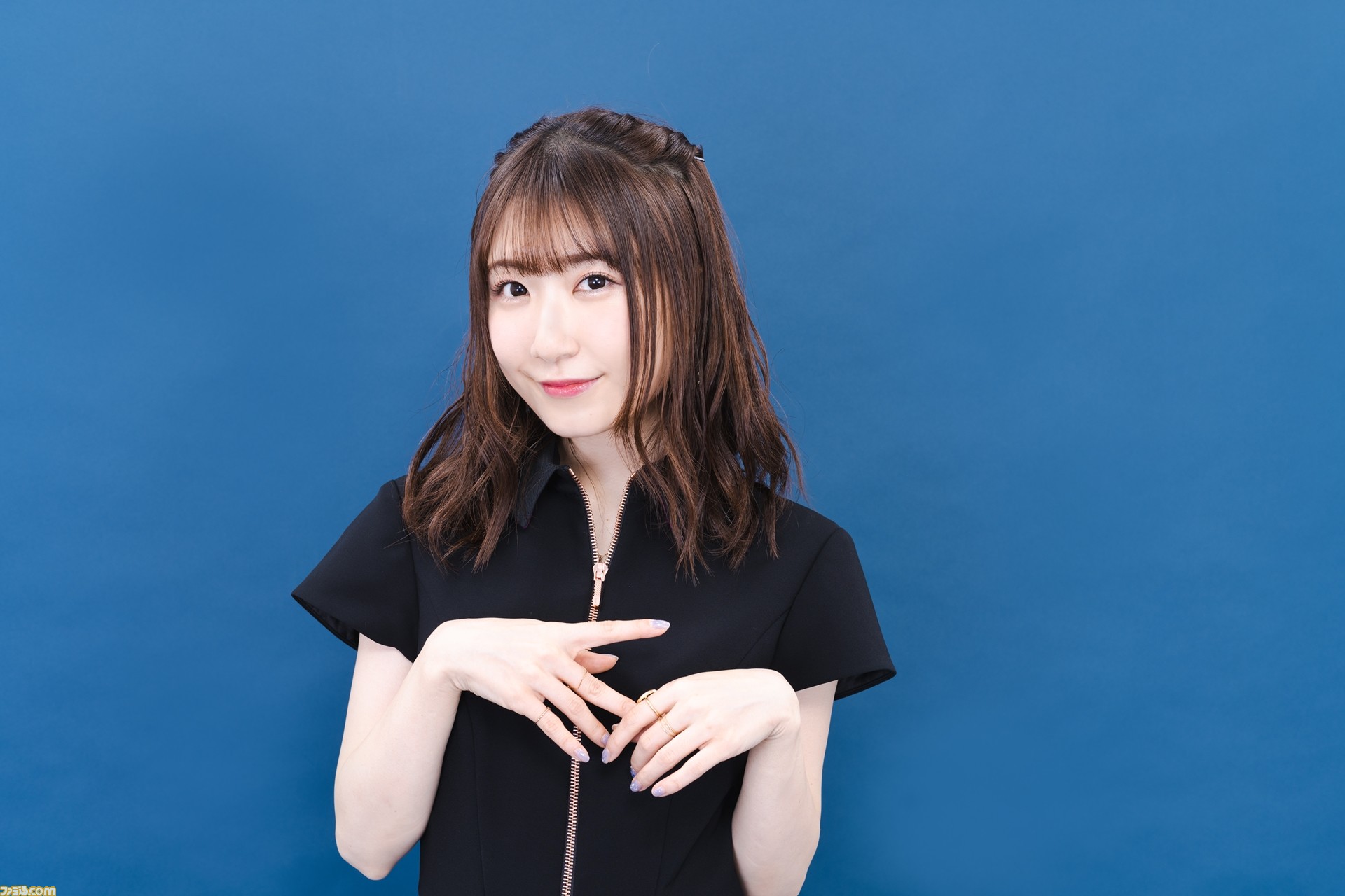 日高里菜 