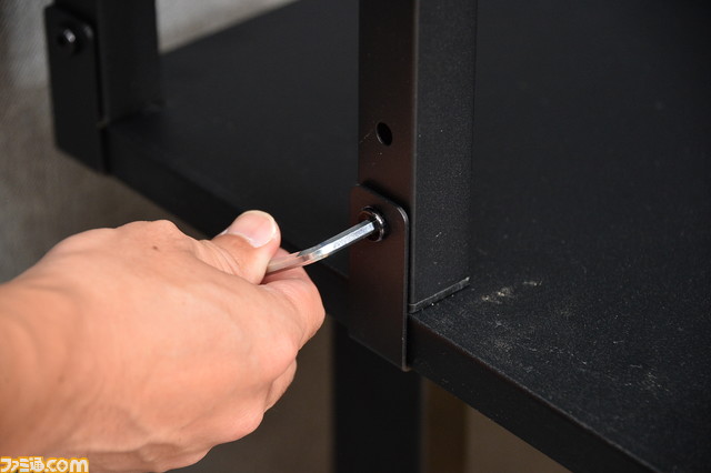 ン・キホーテと関家具のゲーミングチェアは2万円。安価と高性能の源泉は、ドンキのルーツ“泥棒市場”から続く理念。そして家具屋としての怒り