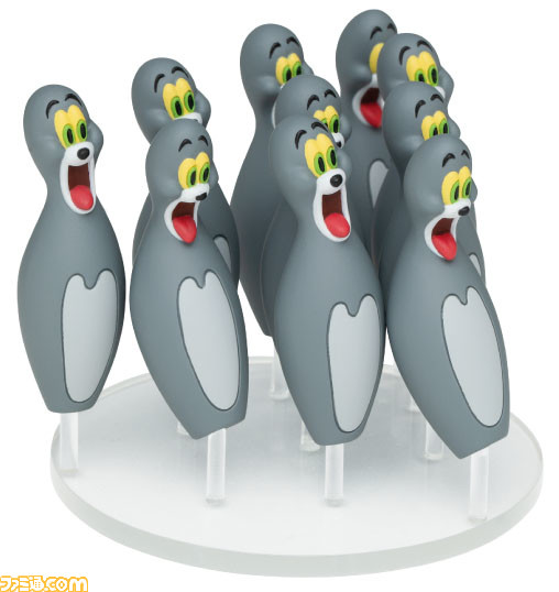 『トムとジェリー』アニメの中のへんてこ姿のトムとジェリーが立体化！ フィギュア、ぬいぐるみマスコットなどが当たるくじが11月27日より発売