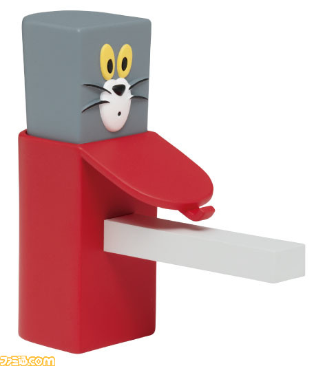 『トムとジェリー』アニメの中のへんてこ姿のトムとジェリーが立体化！ フィギュア、ぬいぐるみマスコットなどが当たるくじが11月27日より発売