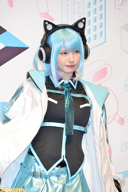 “東京eスポーツフェスタ2022”プレイベントリポート。コスプレイヤー・えなこさんが公式アンバサダーに就任! eスポーツゲームにぴったりなかわいい衣装がお披露目