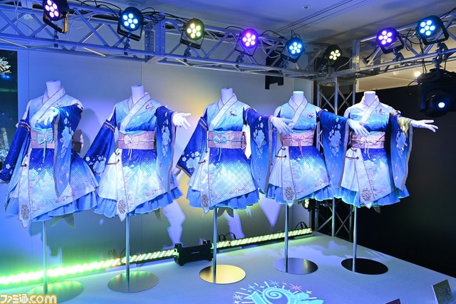 『アイマス シンデレラガールズ』10周年記念衣装展をリポート。過去のライブ衣装と映像とともにアイドルたちとの10年間の思い出に浸れる空間