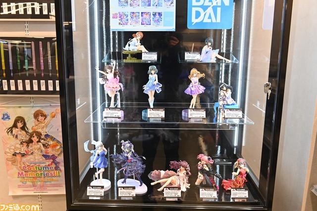 『アイマス シンデレラガールズ』10周年記念衣装展をリポート。過去のライブ衣装と映像とともにアイドルたちとの10年間の思い出に浸れる空間