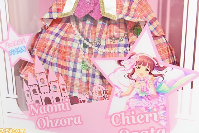 『アイマス シンデレラガールズ』10周年記念衣装展をリポート。過去のライブ衣装と映像とともにアイドルたちとの10年間の思い出に浸れる空間