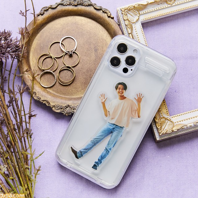 オタク社員の声から生まれた“推部屋 plus”登場！ アクスタ収納付iPhoneケース、ロゼットなどアイドルやキャラクターなどの“推し活”を楽しむためのグッズ