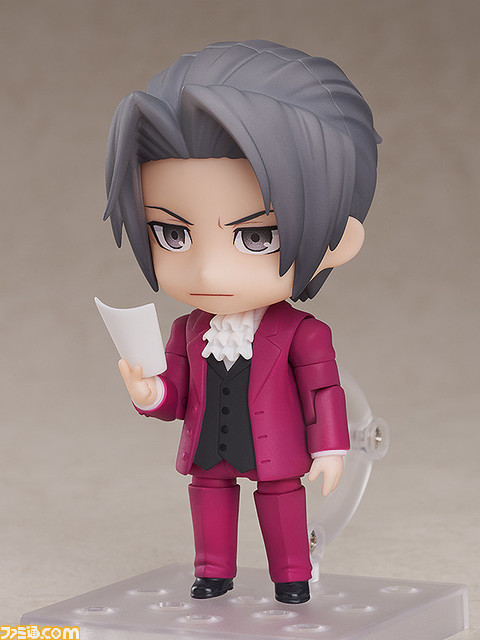 『逆転裁判』成歩堂と御剣のねんどろいどが予約受付スタート。おなじみの「異議あり！」パーツや法廷の机なども付属