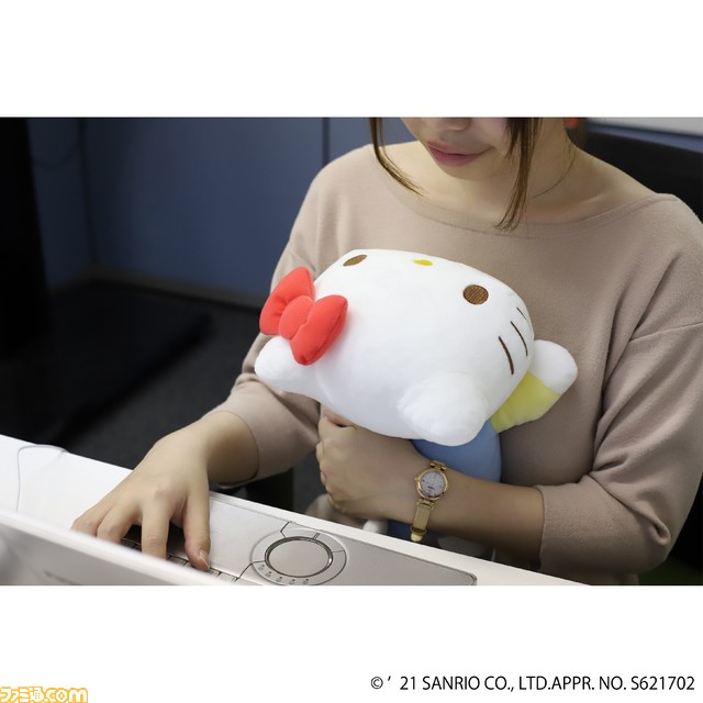 “あったかぬいぐるみシリーズ”より『サンリオキャラクターズ』・『リラックマ』・『すみっコぐらし』全10種が全国の雑貨店・家電量販店で発売