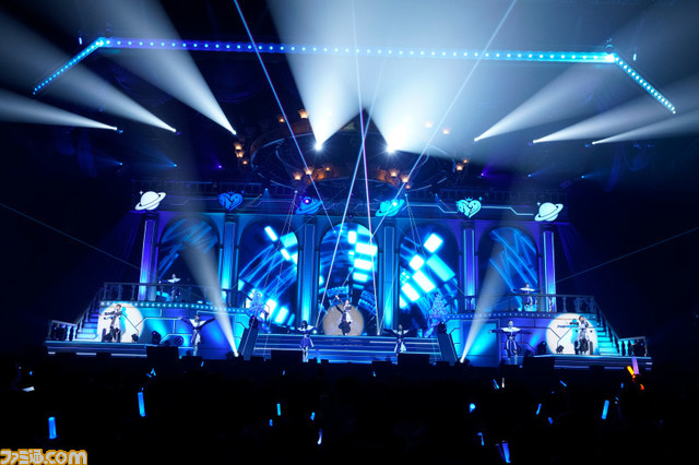 『アイマス シンデレラガールズ』10周年ライブツアー愛知公演1日目リポート。“ CosmoStar Land”での綺羅びやかなステージは、プロデューサーたちへの最高のクリスマスプレゼントに！