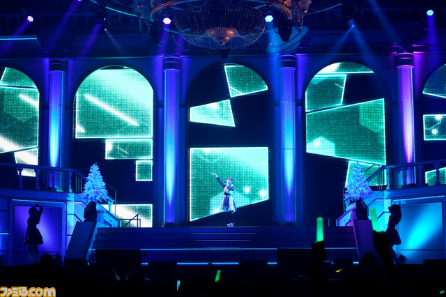 『アイマス シンデレラガールズ』10周年ライブツアー愛知公演1日目リポート。“ CosmoStar Land”での綺羅びやかなステージは、プロデューサーたちへの最高のクリスマスプレゼントに！