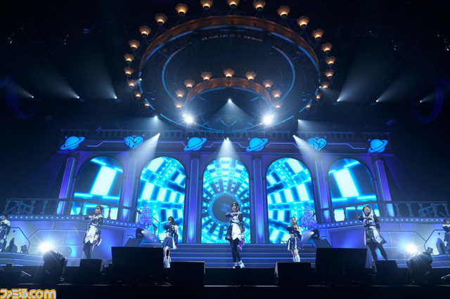 『アイマス シンデレラガールズ』10周年ライブツアー愛知公演1日目リポート。“ CosmoStar Land”での綺羅びやかなステージは、プロデューサーたちへの最高のクリスマスプレゼントに！