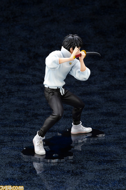 映画『劇場版 呪術廻戦 0』より、刀を構えた姿の乙骨優太が1/8スケールフィギュアで登場。TOHO animation STORE限定で予約受付中
