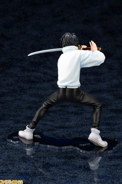 映画『劇場版 呪術廻戦 0』より、刀を構えた姿の乙骨優太が1/8スケールフィギュアで登場。TOHO animation STORE限定で予約受付中