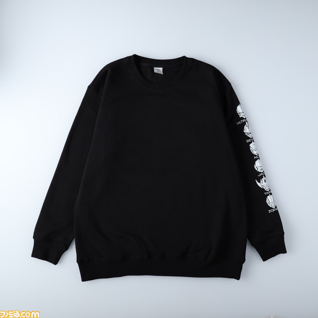 『ULTRAMAN』のスウェットやパーカーが“ライトオン オンラインショップ”にて予約開始。ULTRAMANをモチーフとしたプリントが映えるデザインに