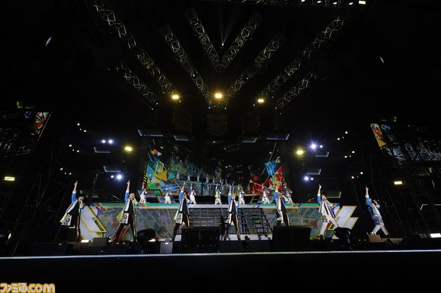 『アイドルマスター SideM』6thライブツアー東京公演1日目のオフィシャル写真とセットリストが公開。『アイマス』シリーズ15周年記念曲『なんどでも笑おう』の披露も