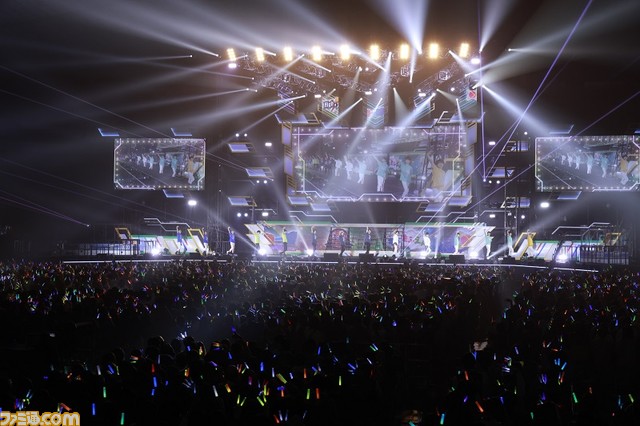 『アイドルマスター SideM』6thライブツアー東京公演1日目のオフィシャル写真とセットリストが公開。『アイマス』シリーズ15周年記念曲『なんどでも笑おう』の披露も