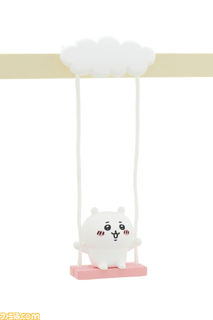 『ちいかわ』のブランコフィギュアが1月22日(土)よりカプセルトイにて発売。おなじみのキャラクターに加え、“鎧さん”、“星”もラインアップ