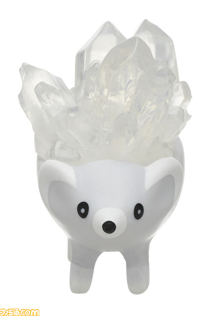 鉱石を背負ったかわいくきれいなハリネズミ“鉱石ねずみ”がカプセルトイで発売。キラキラ輝く鉱石部分が幻想的