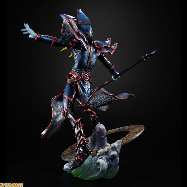 “ART WORKS MONSTERS”『遊☆戯☆王』シリーズに“ブラック・マジシャン”が登場。造形師“安藤賢司”アレンジの元緻密なディテールを加え立体化