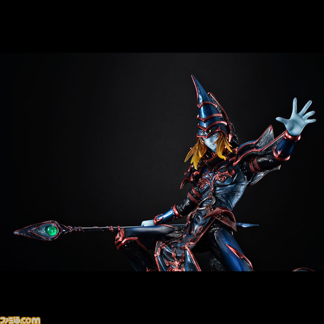 “ART WORKS MONSTERS”『遊☆戯☆王』シリーズに“ブラック・マジシャン”が登場。造形師“安藤賢司”アレンジの元緻密なディテールを加え立体化