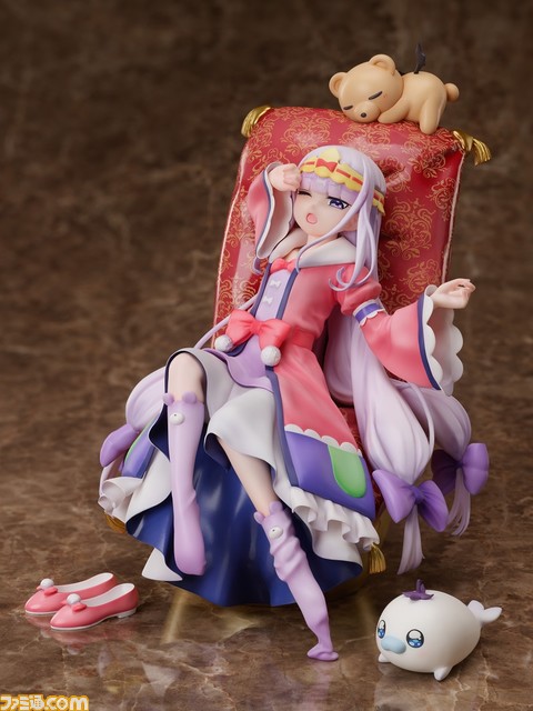『魔王城でおやすみ』スヤリス姫のフィギュアがECサイト“F:NEX”にて予約受付中。ふかふかの王座にもたれかかる気だるい雰囲気が表現