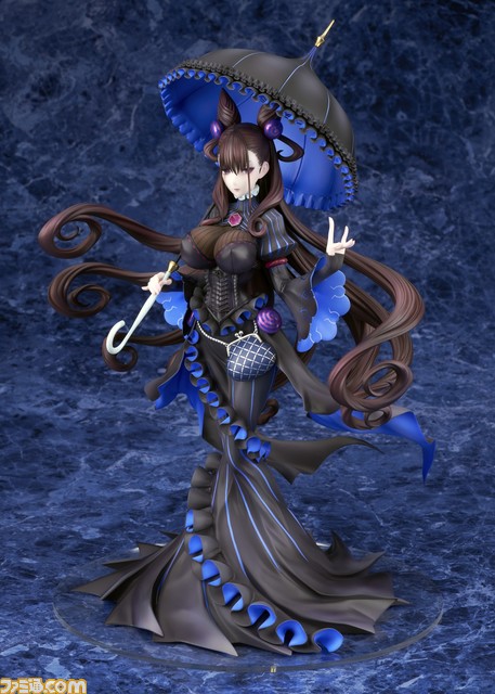 『FGO』より紫式部/キャスターが第一再臨の姿で立体化。ゴシック調のロングドレスや唇のグロスで大人っぽさを演出