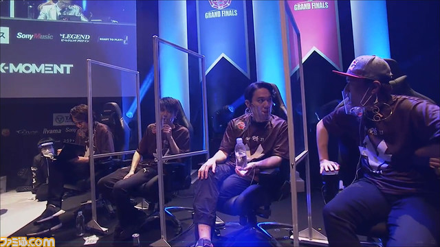 『ストV』公式リーグ戦“SFL2021”でsako、りゅうせい、ときど、ボンちゃんの“v6プラス FAV Rohto Z!”が涙の逆転優勝！