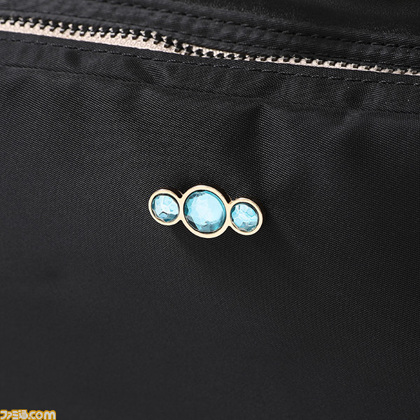 『Rewrite』千里朱音のコラボアイテムが登場。魔法陣やローブ姿をイメージした腕時計、バッグ、財布がラインアップ