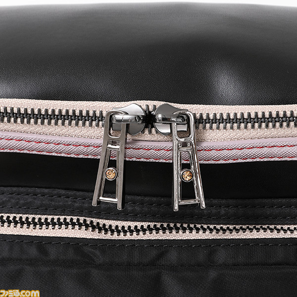 『Rewrite』千里朱音のコラボアイテムが登場。魔法陣やローブ姿をイメージした腕時計、バッグ、財布がラインアップ