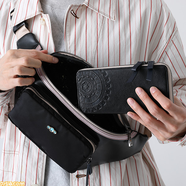 『Rewrite』千里朱音のコラボアイテムが登場。魔法陣やローブ姿をイメージした腕時計、バッグ、財布がラインアップ