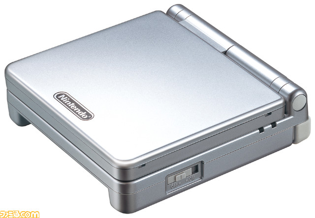 ゲームボーイアドバンスSPが発売された日。携帯性にすぐれた折りたたみ型のデザインが魅力だった【今日は何の日？】