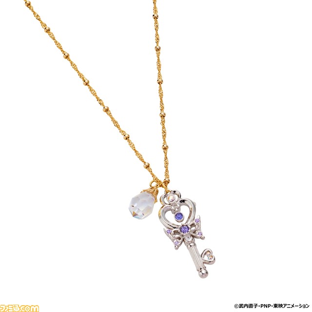 『セーラームーン』とANNA SUIがコラボ。守護星マークや変身アイテムをデザインしたバッグ、ピアス、ワンピース、ペット服など、全48種が発売【セーラー戦士に蝶の羽】