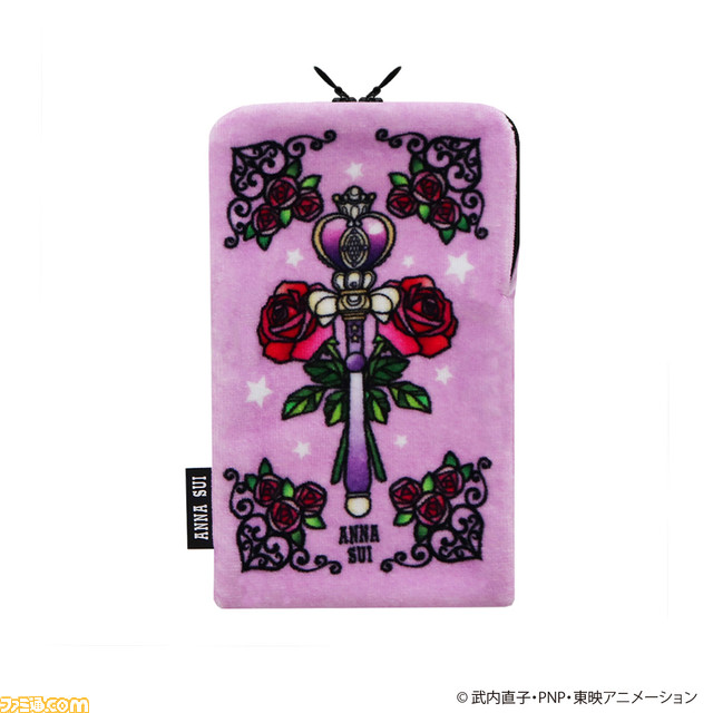 『セーラームーン』とANNA SUIがコラボ。守護星マークや変身アイテムをデザインしたバッグ、ピアス、ワンピース、ペット服など、全48種が発売【セーラー戦士に蝶の羽】