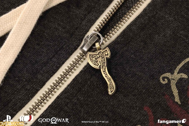 『ブラッドボーン』&『ゴッド・オブ・ウォー』オリジナルのファスナーチャーム付きパーカーが発売。Tシャツやピンバッジなどのグッズも販売中