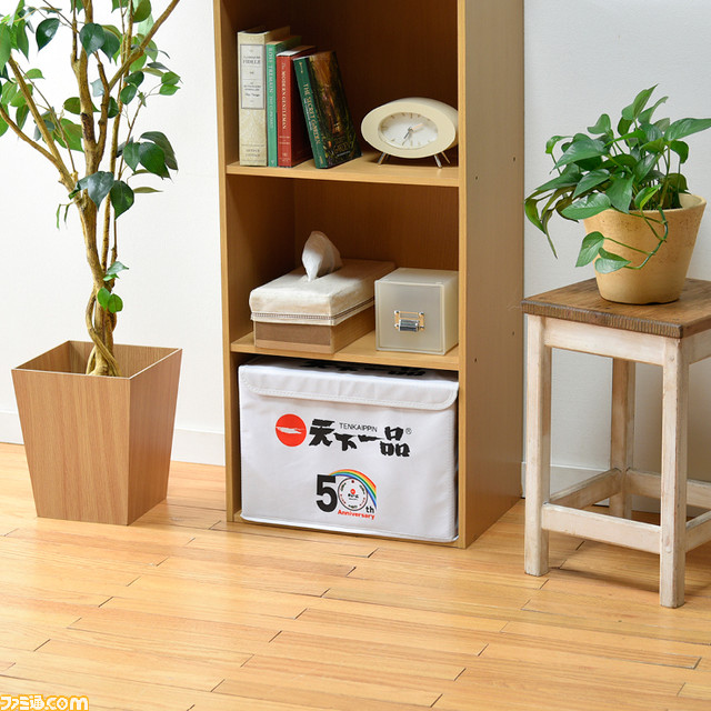 【天下一品】ラーメンがプリントされたポーチやレンゲ型チャームがかわいい。50周年記念グッズがしまむらオンラインストアで2月14日9時発売