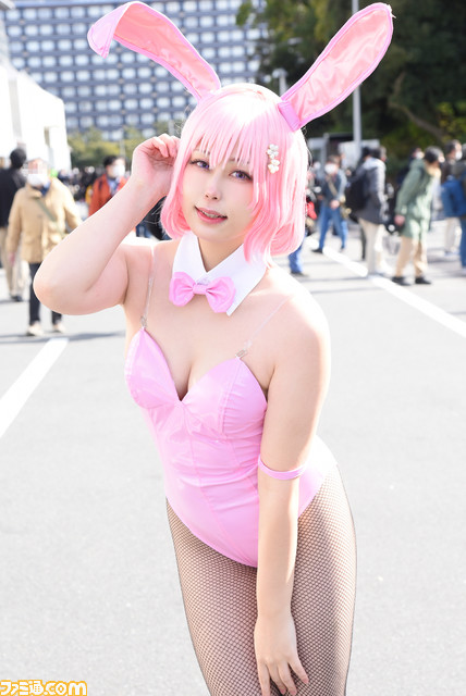 美麗コスプレイヤー30選! 2年ぶりのワンフェスに『着せ恋』ヒロイン、擬人化『シン・ゴジラ』、等身大『ガンダム』MSらが大集結