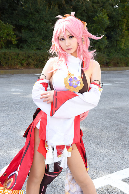 美麗コスプレイヤー30選! 2年ぶりのワンフェスに『着せ恋』ヒロイン、擬人化『シン・ゴジラ』、等身大『ガンダム』MSらが大集結