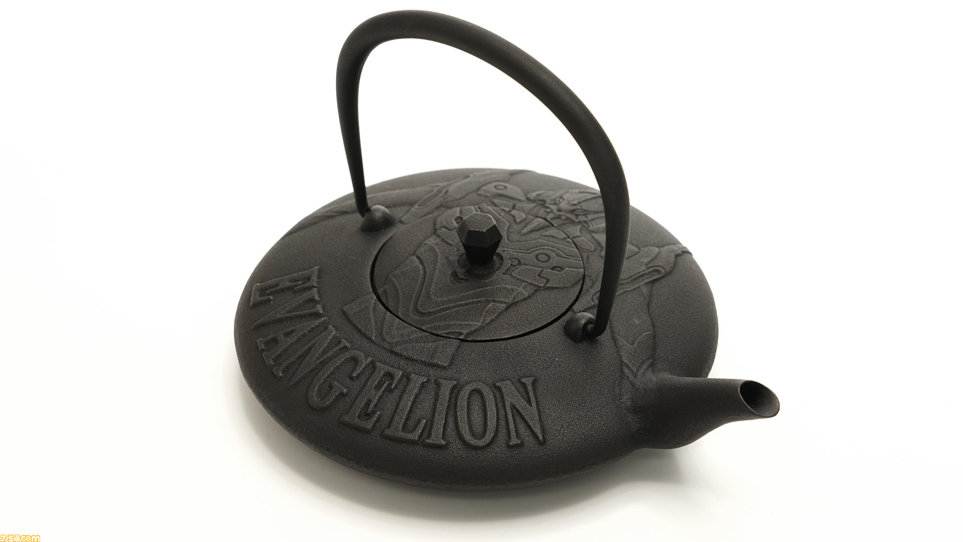 エヴァンゲリオン』と南部鉄器のコラボ鉄瓶が3月8日に発売。エヴァ初