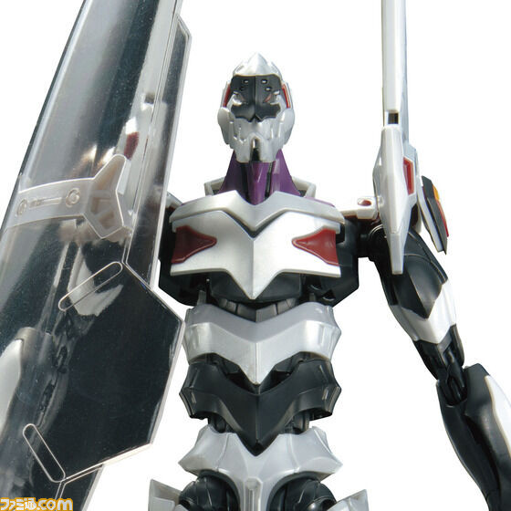 『エヴァンゲリオン』4号機が立体化。専用シールドなどの多彩な武装やオプションパーツによりさまざまなポージングが可能